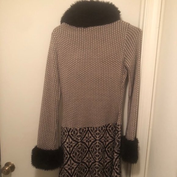 Betsey Johnson Sweatcoat - Picture 4 of 4